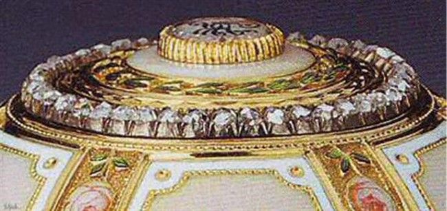 Восхитительные изделия Фаберже в коллекции Британской королевы Елизаветы II