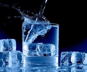 Почему горячая вода замерзает быстрее, чем холодная?